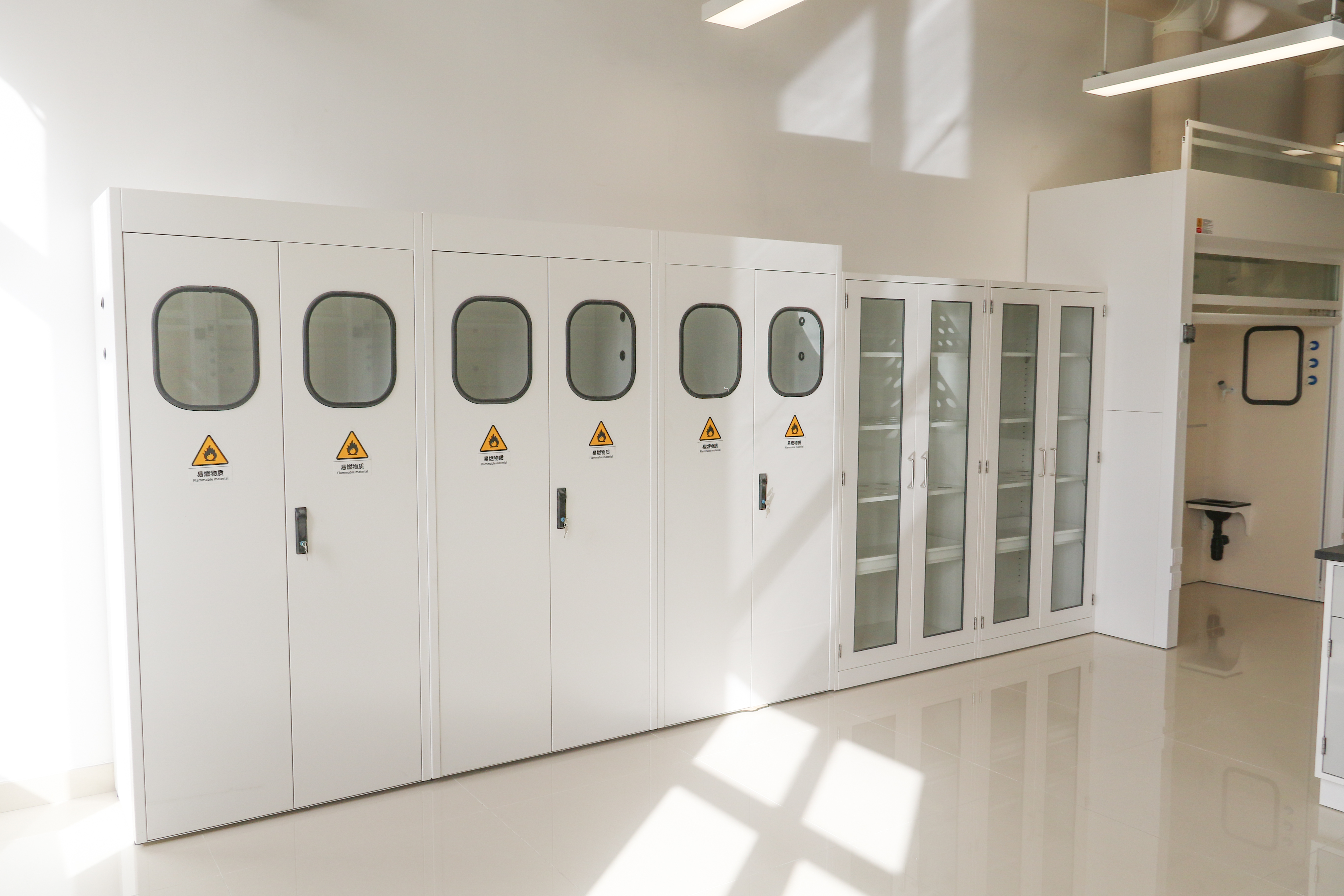 mais recente caso da empresa sobre Mobiliário de Laboratório do Instituto de Processos de Pequim Laboratório Armário de Ventilação de Laboratório